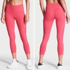Victoria's Secret - Knockout Capri - Pink